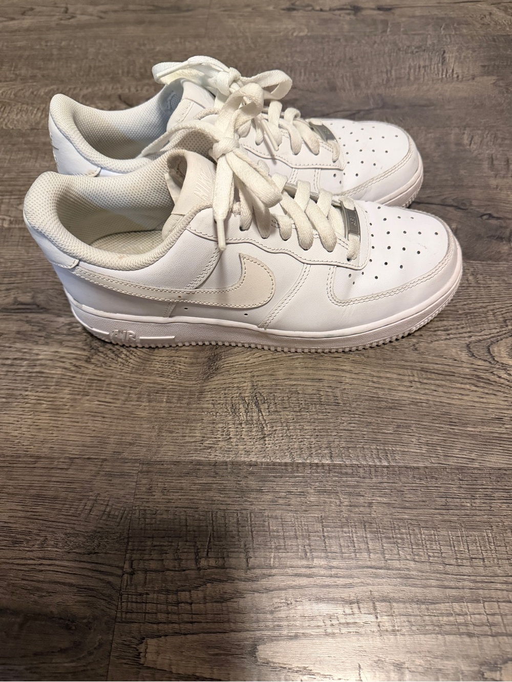 Nike White Low-Top Leather Air Force One Sneaker